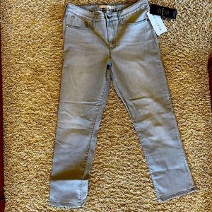 New with tags - Athleta sculptek skinny crop jeans